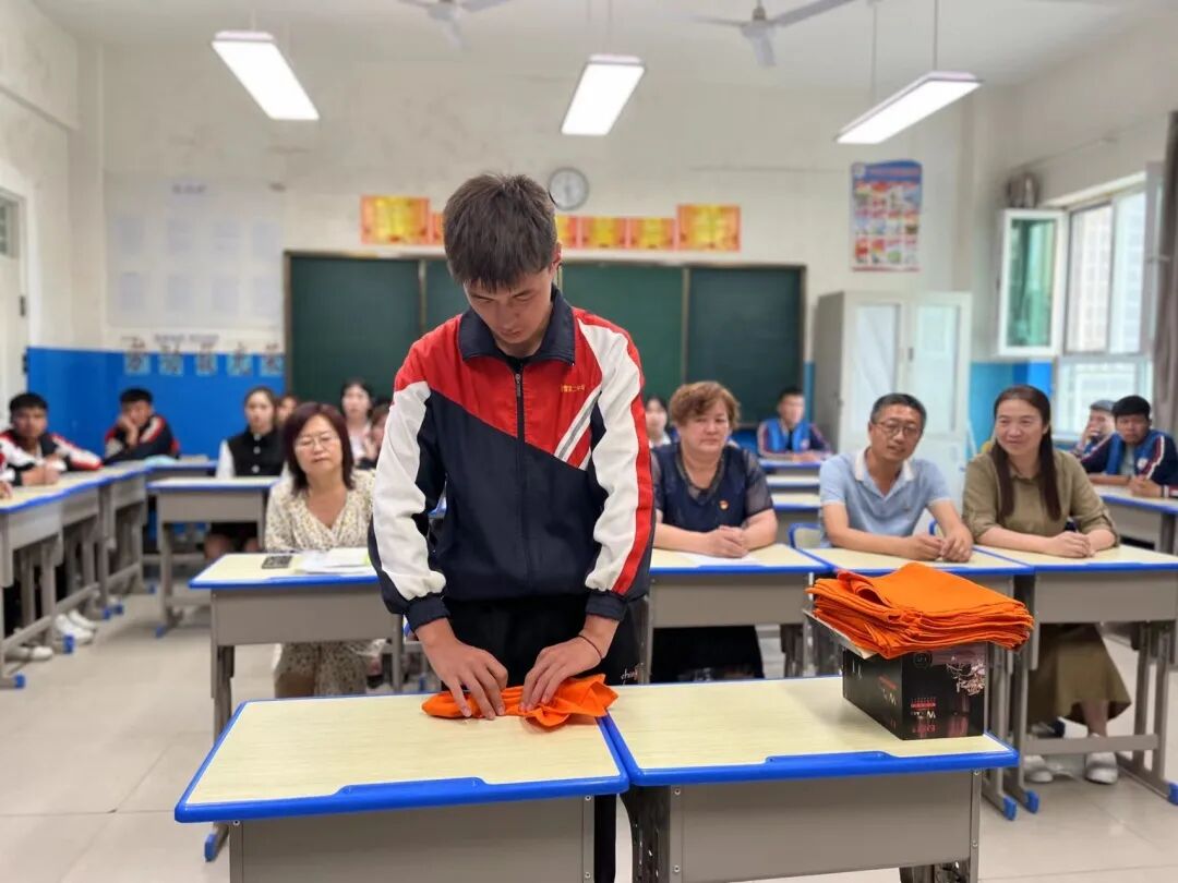 共筑梦想】张家口市技师学院(张家口机械工业学校)与新疆和硕高级中学